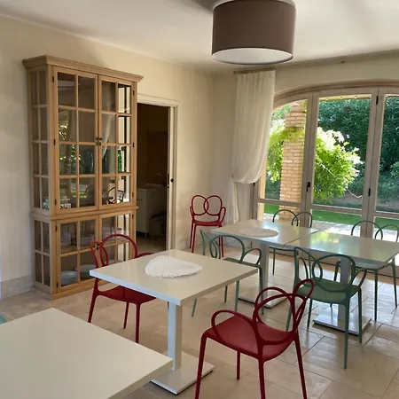 度假居 La Bouganvillea